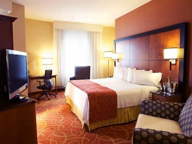 Marriott Quebec City Downtown 4*,